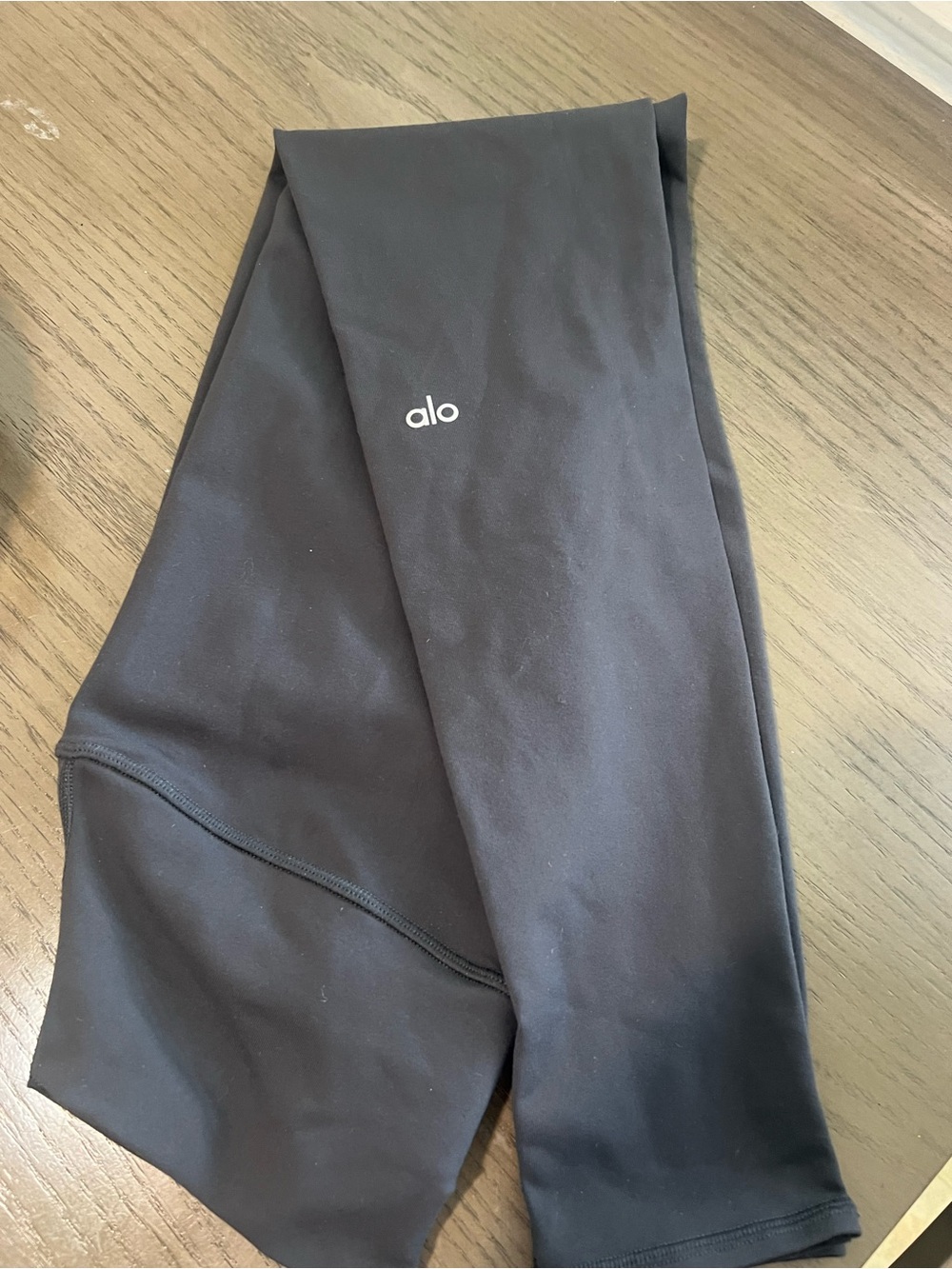 Alo Black Leggings - Comfortable Active Bottoms